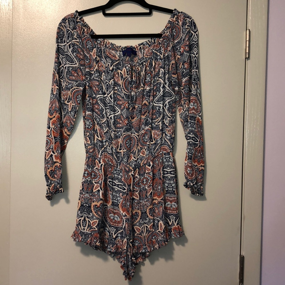 Longsleve flowey romper ☺︎︎